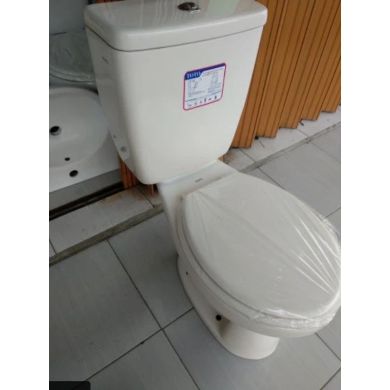 KLOSET TOTO TOMBOL TYPE 516 IVORY