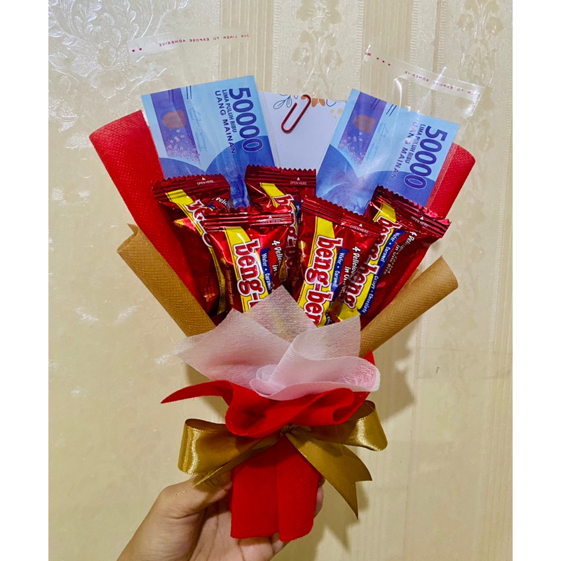 Jual Buket beng beng mini dan 2 slot uang kosong bouquet uang coklat ...