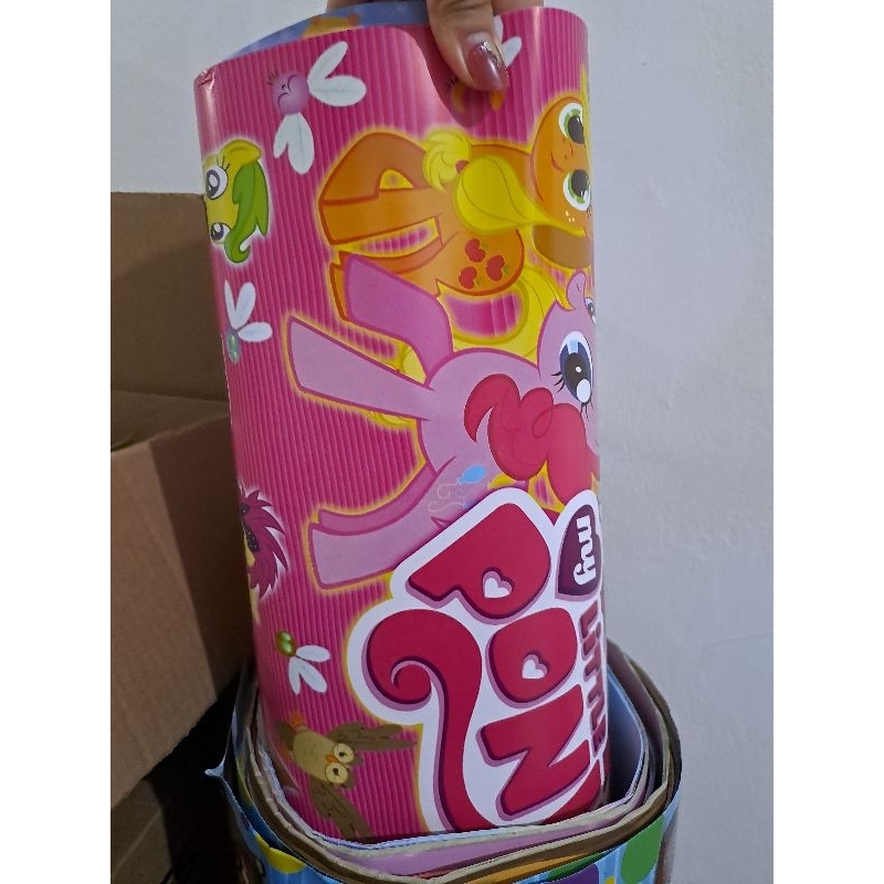 Jual + kertas kado | Shopee Indonesia