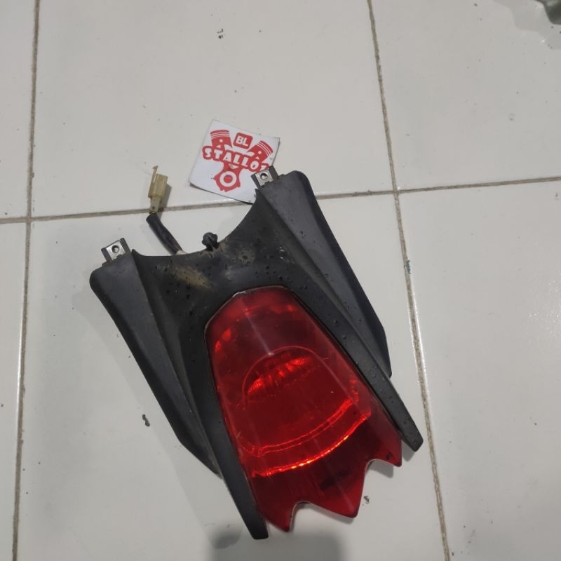 Jual Lampu belakang Suzuki GSX 150 R atau S dan braket cover lampu rem ...