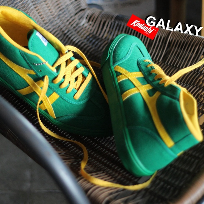 SEPATU KODACHI GALAXY HIJAU KUNING GALAXY HJK Kodachi Galaxy Green Yellow SEPATU KODACHI Green Yellow SUEDE GALAXY Basketball