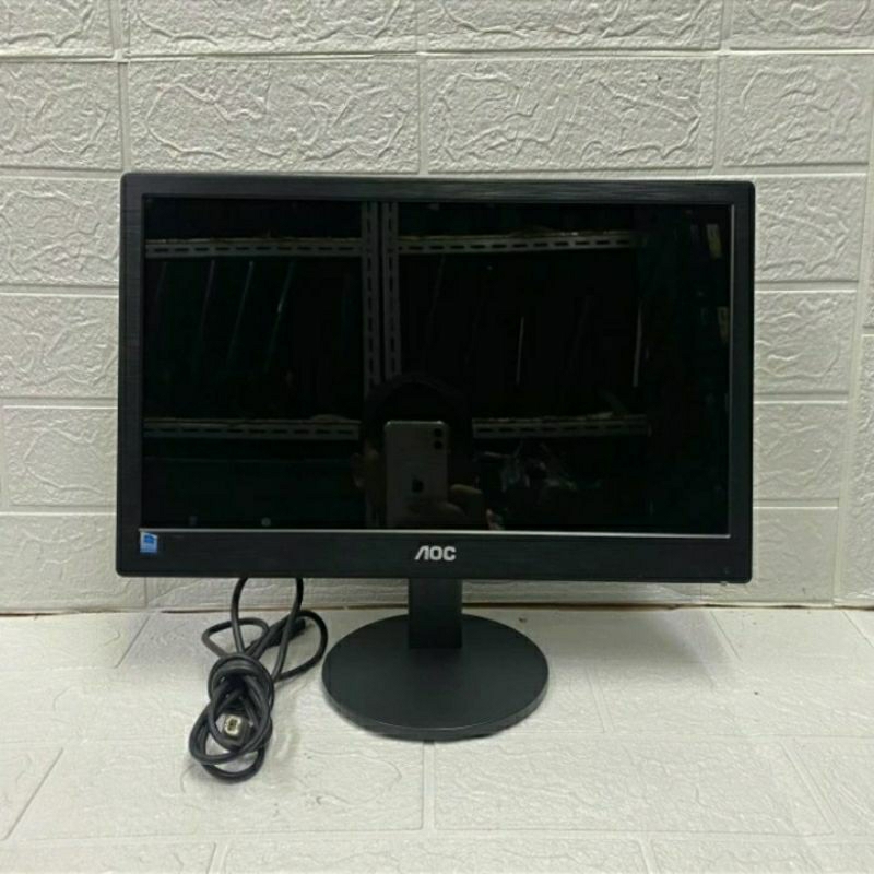 Jual MONITOR AOC 16 INCH LED E1670SWU WIDE SIAP PAKAI BERGARANSI ...