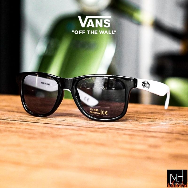 Jual VANS SUNGLASSES SPICOLI LOGO BLACK WHITE FREE POUCH