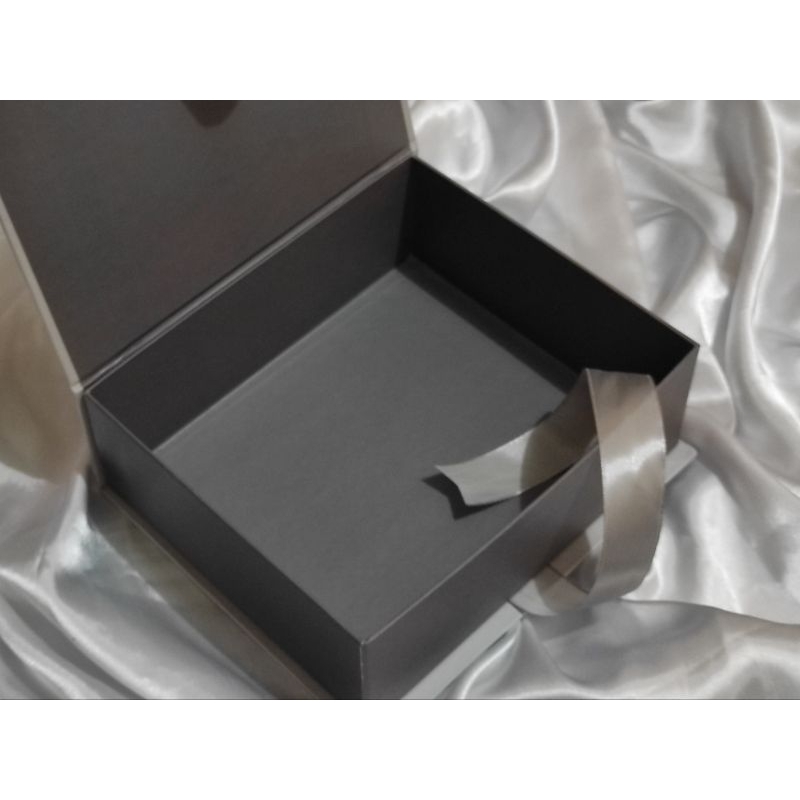 Jual Box Custom / Hardbox Laminasi Doff / Box Simple size 25x15x8cm ...