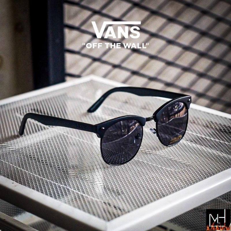 Jual VANS KACAMATA PRIA WANITA SUNGLASSES WAYDE SHADES BLACK