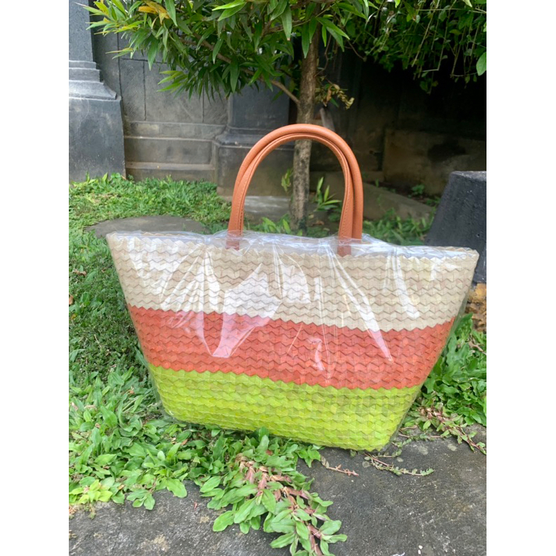 Jual Tas Anyaman Bali Pandan Sisik Vania / Tas Anyaman Bali / Tas ...