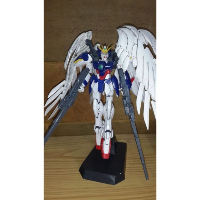 Jual Bandai MG 1/100 Gunpla Wing Zero Custom + action base (sudah rakit ...