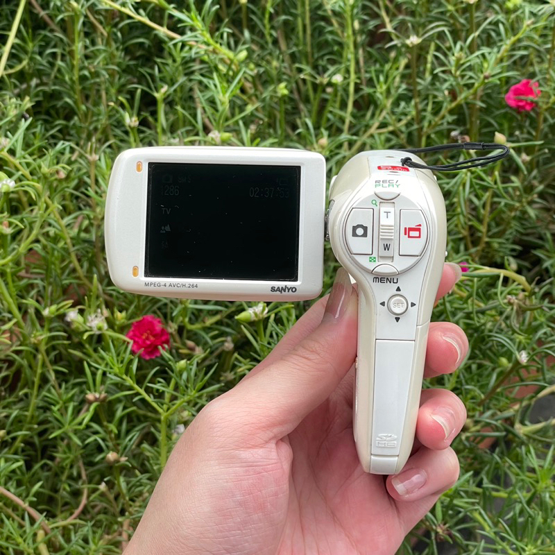 Jual Sanyo Xacti VPC CG9 ( fullset ) - digicam camcorder Jual Sanyo Xacti VPC CG9 ( fullset ) - digicam camcorder