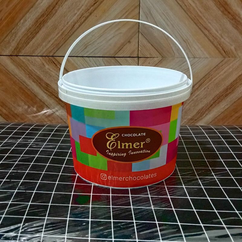 Jual ember box ukuran 5kg.bekas seperti baru.bahan tebel kuat tahan ...
