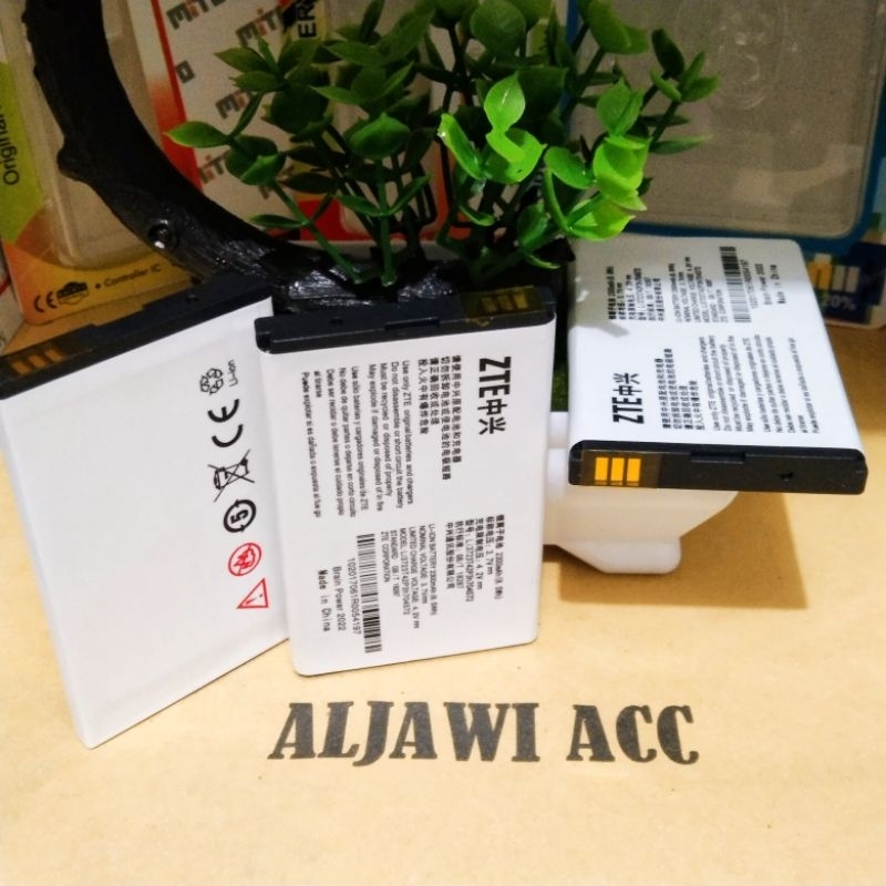 Batteria Li3723T42P3h704572 2300mAh/8.5WH Per ZTE MF90 MF90C MF91