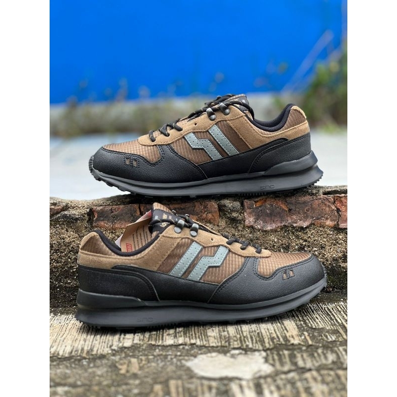 Jual Sepatu Sneaker Piero Jogger Prm Utility Year Brown Black P New Shopee Indonesia