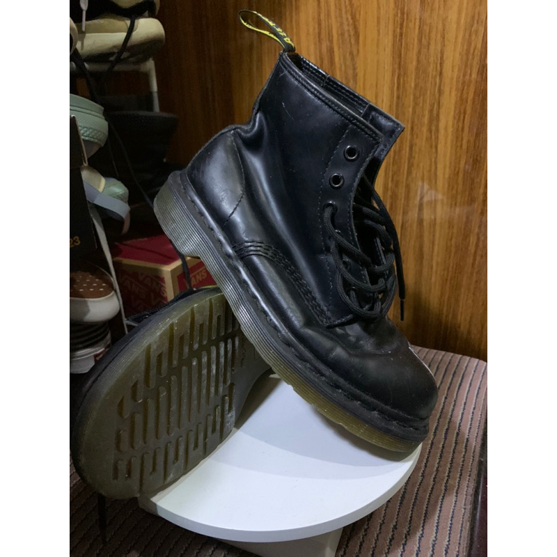Jual DOCMART SIZE 38 (PRELOVE) | Shopee Indonesia