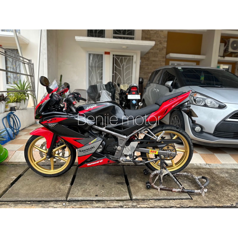 Jual kawasaki ninja rr 2014 merah hitam pajak hidup panjang 1/2024