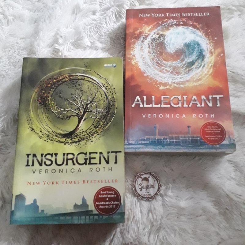 Jual The Divergent Trilogy : Allegiant, Insurgent -- NOVEL TERJEMAHAN ...