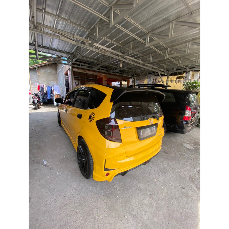 Jual Spoiler Honda Jazz ge8 Modulo Besar | Shopee Indonesia