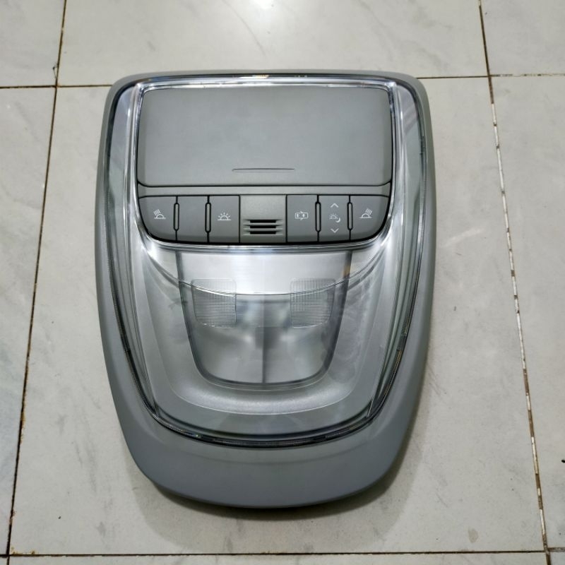 apakah lampu kabin innova reborn bisa dipasang di triton