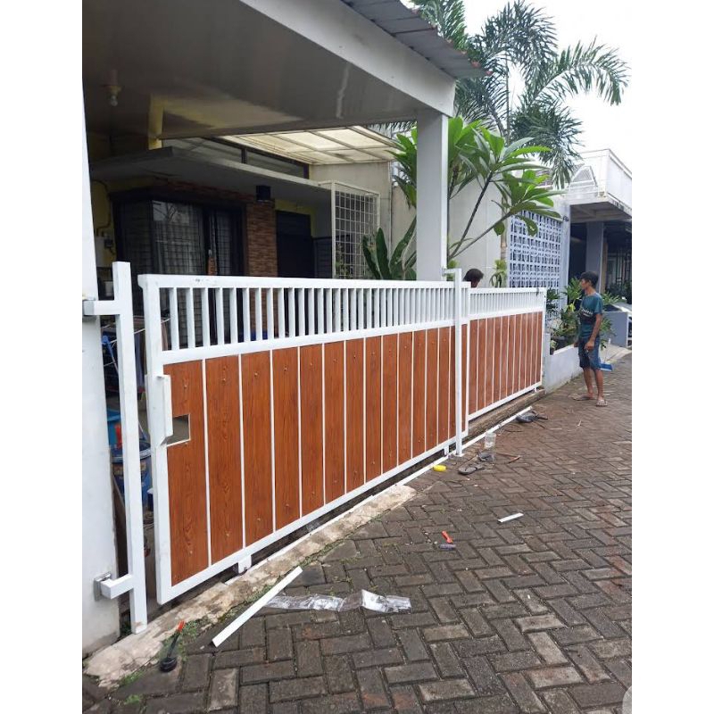 Jual pintu pagar woodplank minimalis | Shopee Indonesia