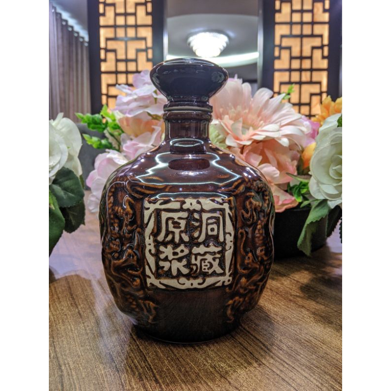 BOTOL BEKAS ARAK CHINA ORIGINAL MODEL ANTIK COCOK BUAT KOLEKSI DAN HIASAN