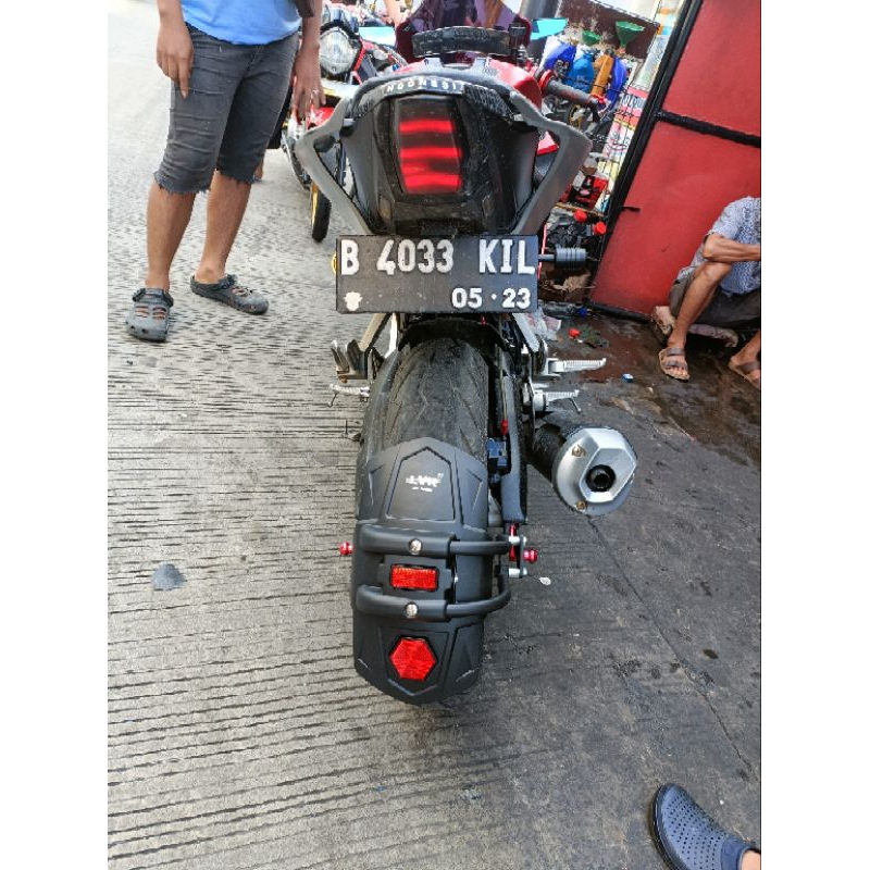Jual Mud guard LVR xsr Vixion cb CBR 150 Byson r15v3 R15 v2 r15v4 ninja 250 ninja 250 mono MX Fu