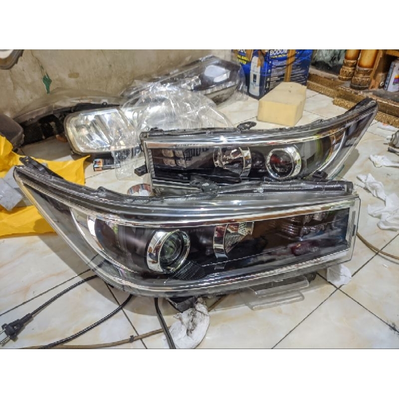 Kaca Depan Toyota Innova 2010: Panduan Lengkap Perawatan, Perbaikan, dan Penggantian