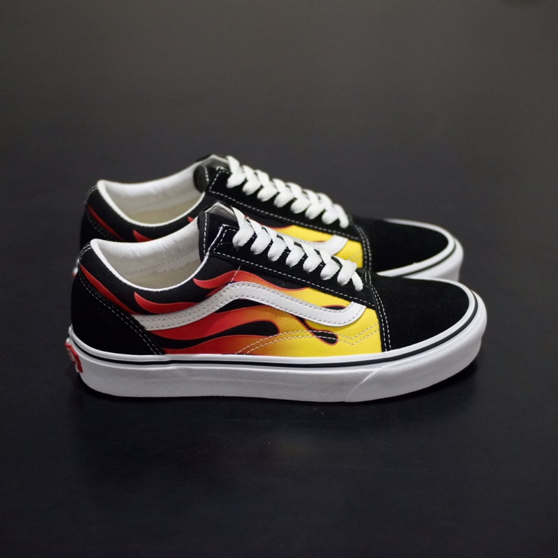 Jual Vans Old Skool Flame Black White - 100% ORIGINAL RESMI