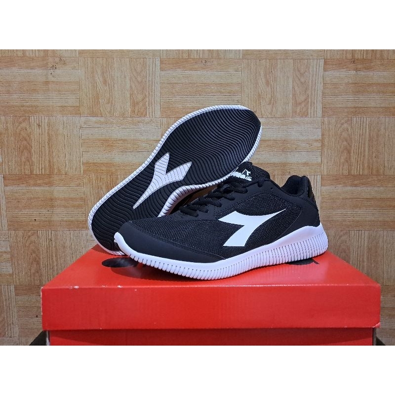 Jual Sepatu Diadora Eagle Original Sport Running Black Fitnes Murah Shopee Indonesia