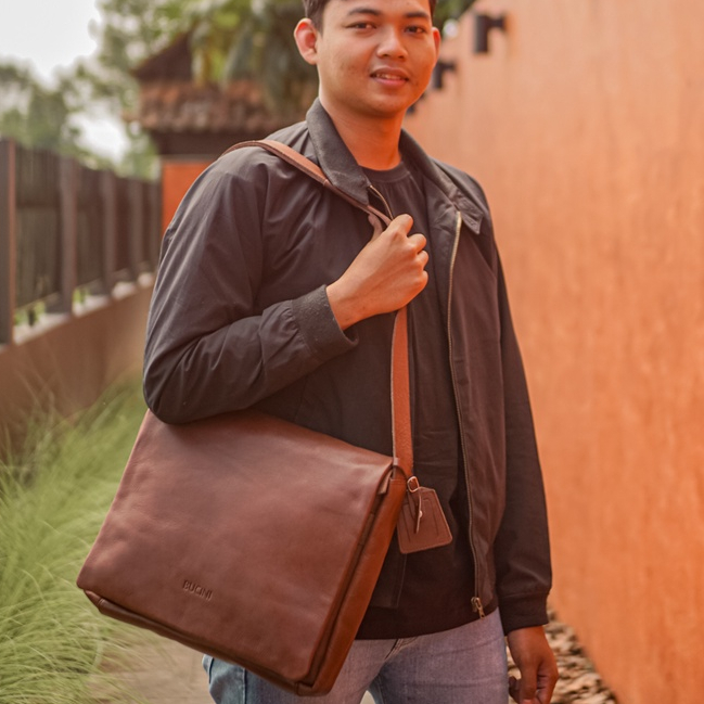 Messenger deals bag kulit