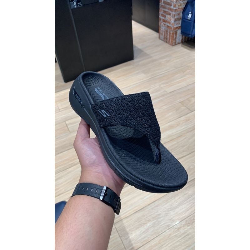 Jual !!! BEST SELLER !!! SANDAL SKECHERS GO WALK ARCH FIT WEEKENDER ...