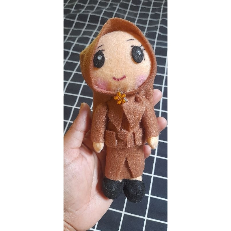 Jual Boneka profesi guru /boneka profesi guru dari kain flanel(15cm ...