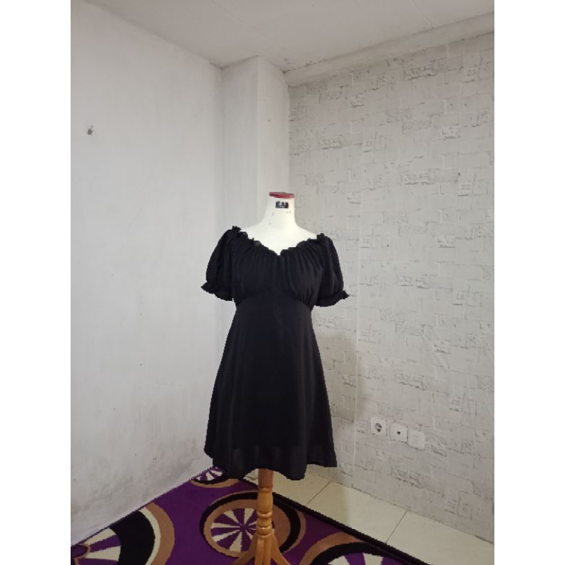 Jual Sabrina Dress Hitam Polos Merk Fashion Thrift Shopee Indonesia