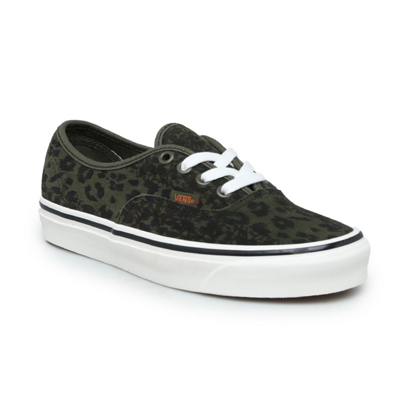 Foto sepatu 2024 vans leopard