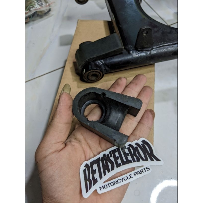 Jual KARET TAHANAN RANTAI HONDA WIN ORIGINAL APPKTM | Shopee Indonesia