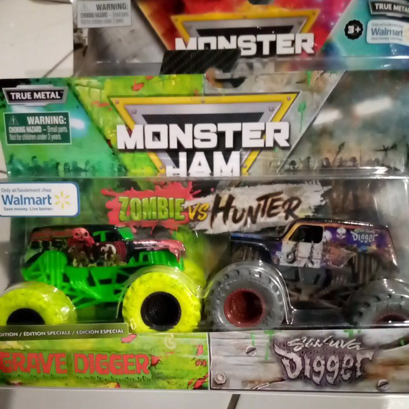 Jual Spin Master Monster Jam Walmart Grave Digger Vs Son Uva Digger ...