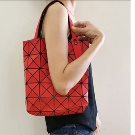 tas sling-bag Bao Bao Issey Miyake Pink Metallic Messenger Sling