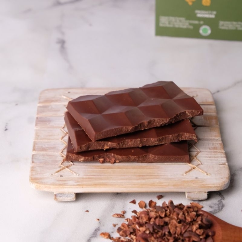Jual LILE CHOCOLATE Sumatra Dark Chocolate 54% Cocoa Nibs bar 70gr ...