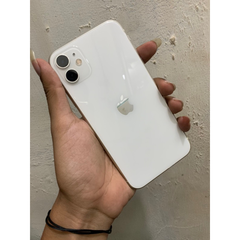 Jual iPhone 11 64gb putih murah meriah mulus | Shopee Indonesia