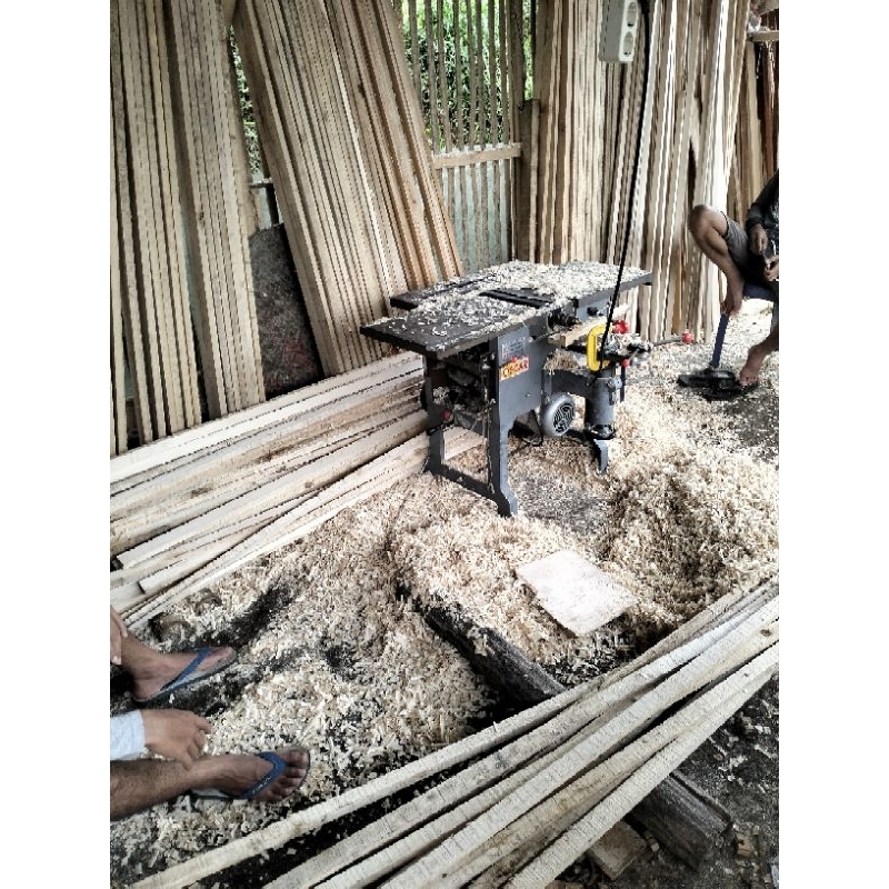 Jual List Kayu 1x5 cm Panjang 40 - 120 cm Kayu Sudah Di serut Halus ...