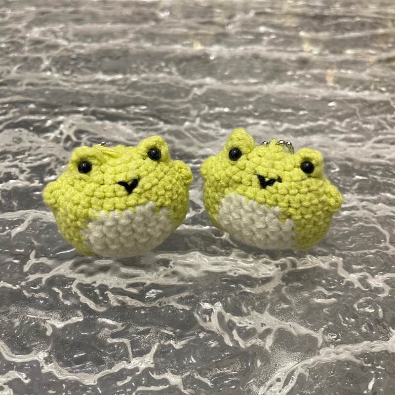 Jual cute frog crochet keychain gantungan kunci kodok rajut lucu ...