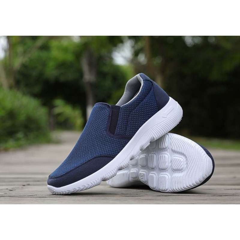 Jual Sepatu Casual Pria Slip On Import Kets Premium Tanpa Tali Sneakers