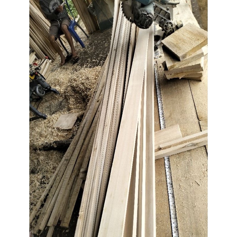 Jual List Kayu 1x5 cm Panjang 40 - 120 cm Kayu Sudah Di serut Halus ...
