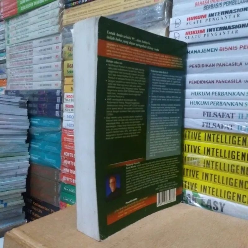 Jual UPGRADING AND REPAIRING PCs 3 14th Edition Scott Mueller Andi ...