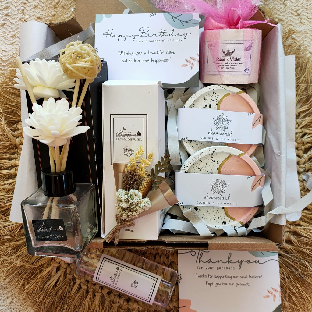 Jual Hampers Reed Diffuser & Scented Candle Pink Edition Part 1 / Kado ...