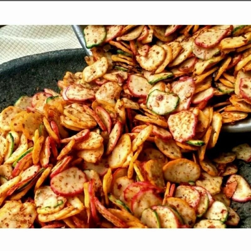 Jual seblak kering/seblak pedas/seblak bintang/krupuk seblak | Shopee ...