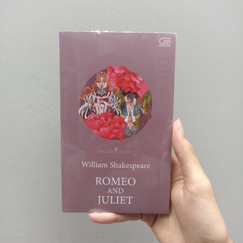 Jual Novel English Classic : Romeo and Juliet by William Shakespeare ...