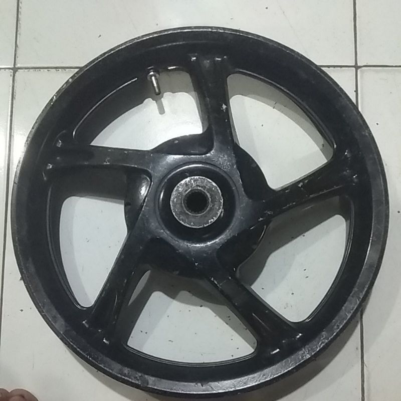 Jual velg racing belakang mio M3,Yamaha Xeon,pnp Yamaha gear.barang
