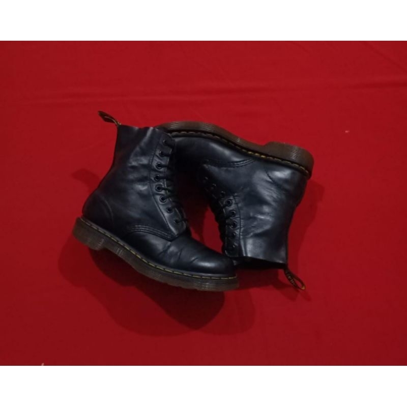 Jual docmart Shopee Indonesia
