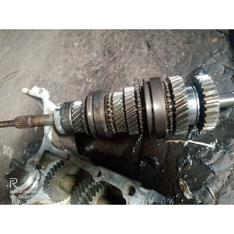 Jual TRANSMISI SUZUKI JIMNY JANGKRIK 4 SPEED AMBIL ISI | Shopee Indonesia