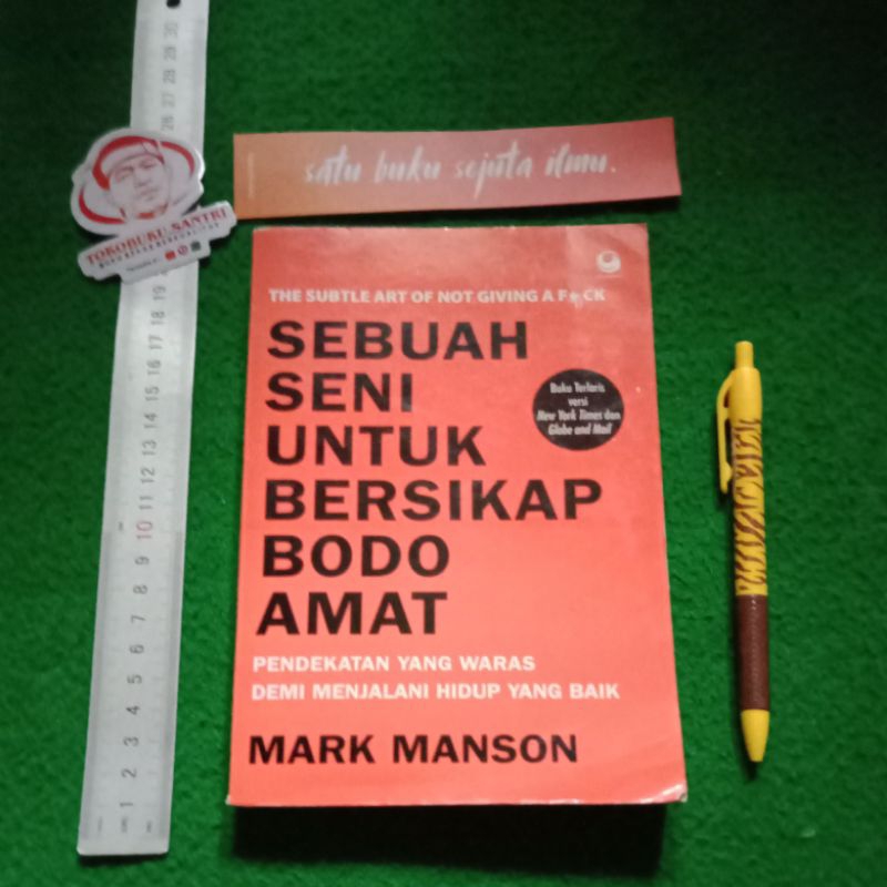 Jual Buku Sebuah Seni Untuk Bersikap Bodo Amat By Mark Manson Shopee Indonesia 