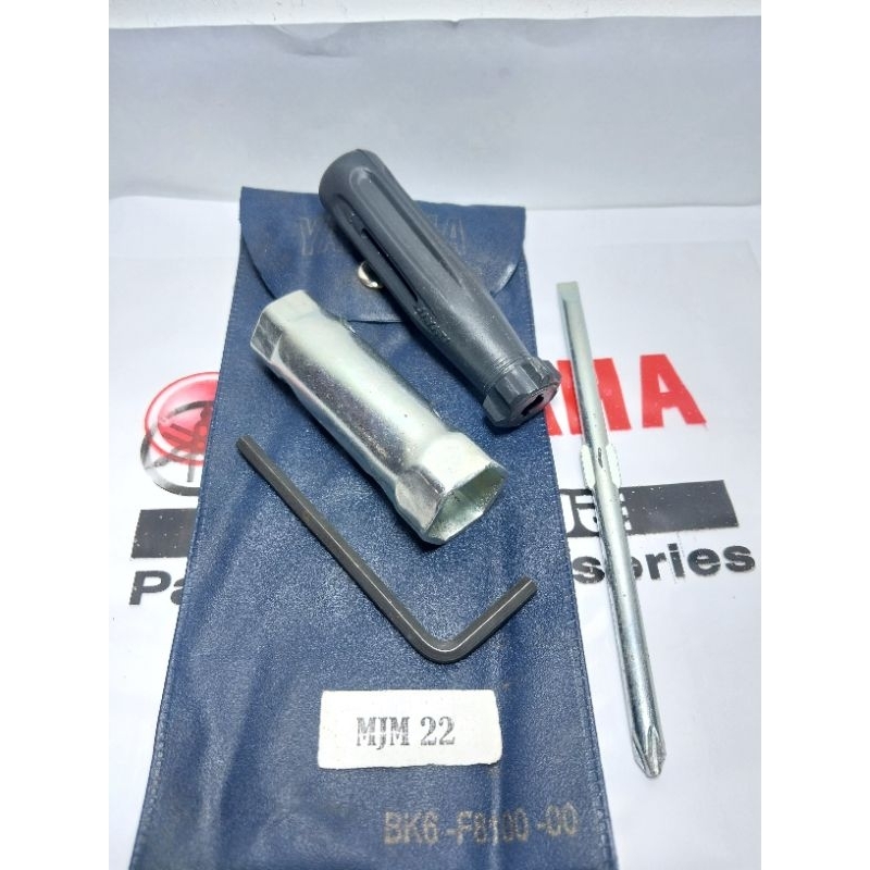 Jual Tool kit Yamaha YZF R15 V3 VVA R155 ori original Yamaha BK6-F8100 ...