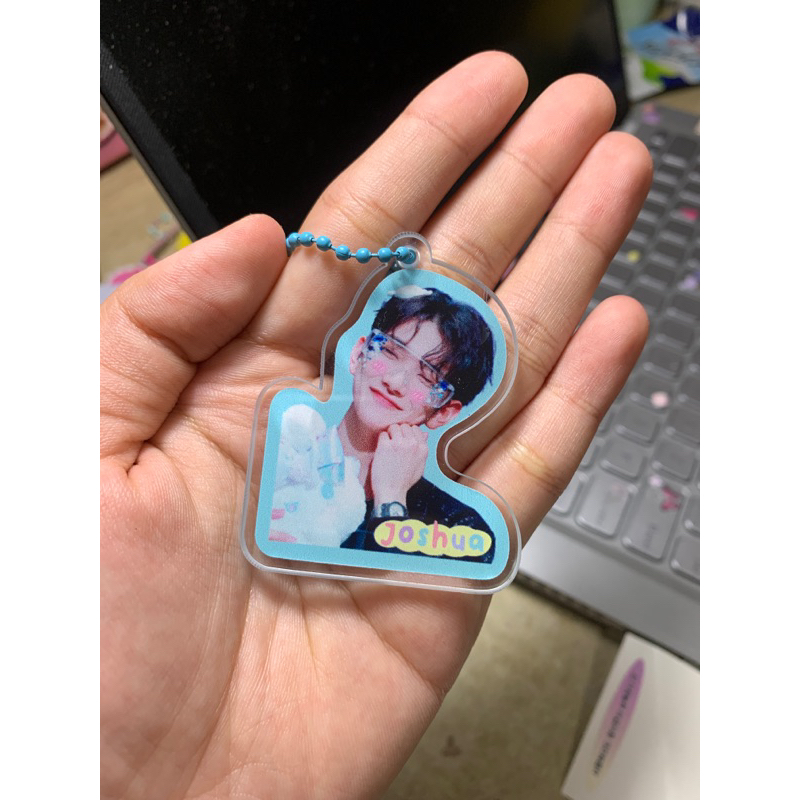 Jual [PRELOVED] keychain ganci gantungan kunci joshua seventeen cue ...